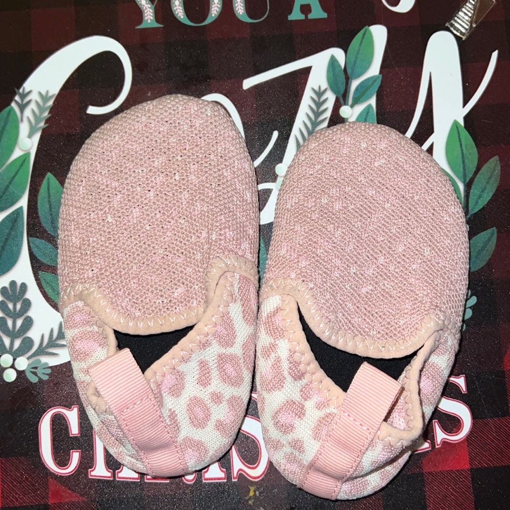 Leopard slippers
